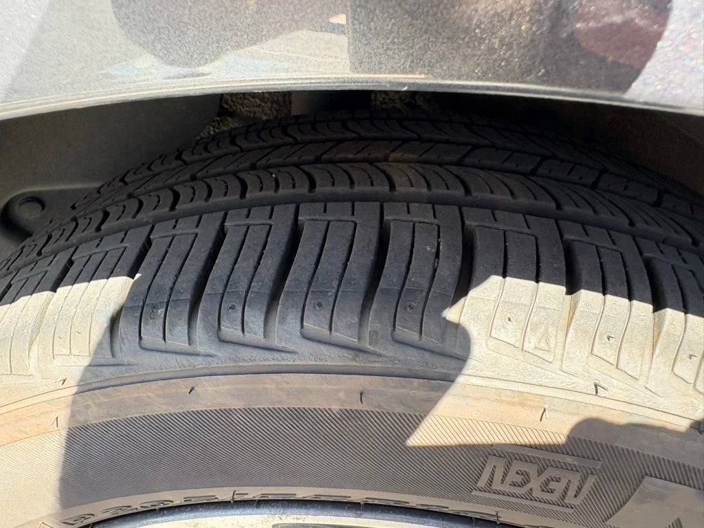 Used 2019 Gray Kia LXS image 8