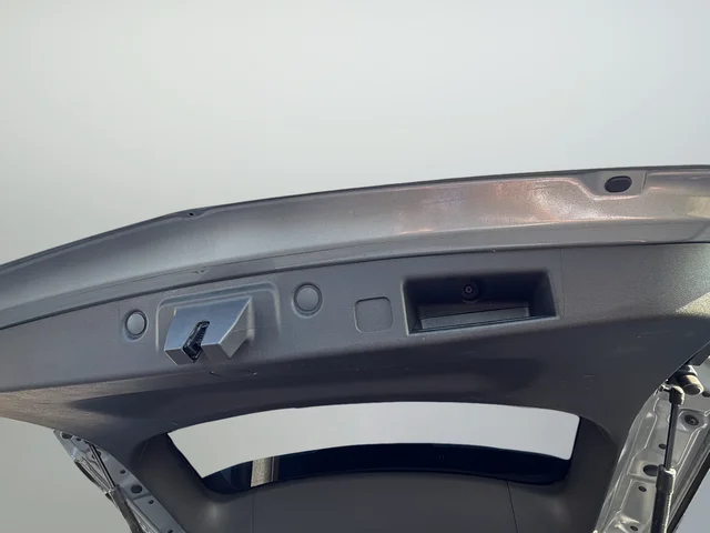 Used 2023 Gray Chevrolet LT image 28