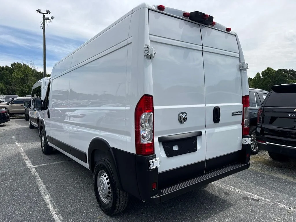Used 2026 White Ram High Roof image 5