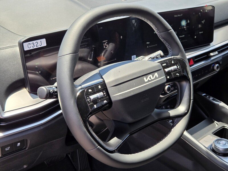 New 2026 Mineral Blue Kia EX image 11