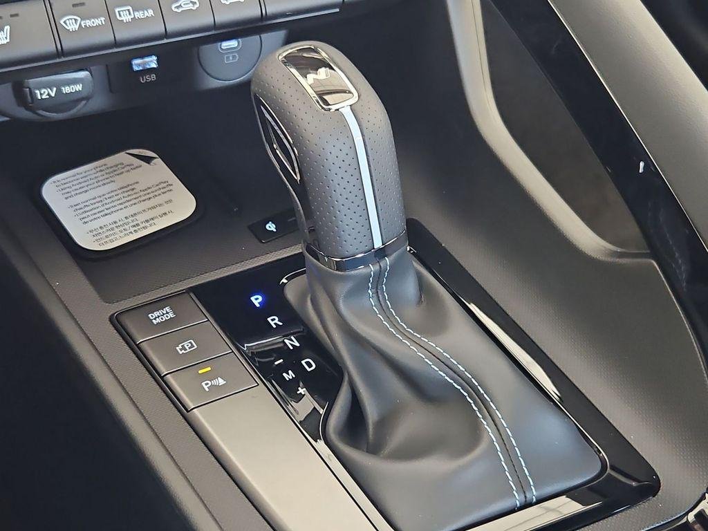 New 2026 White Hyundai Sedan image 20