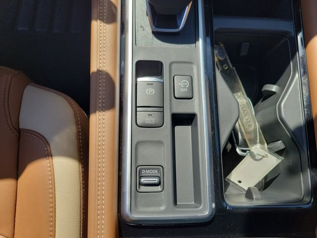 New 2026 Nissan Pathfinder Platinum