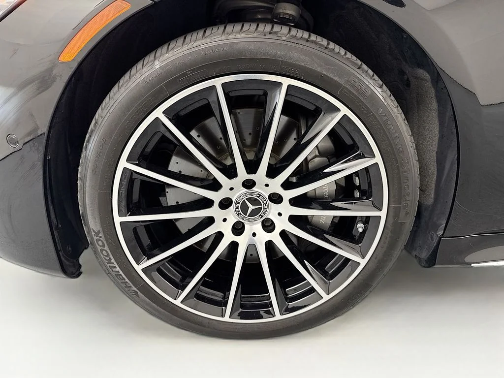 Used 2023 Black Mercedes-Benz S 580 image 32