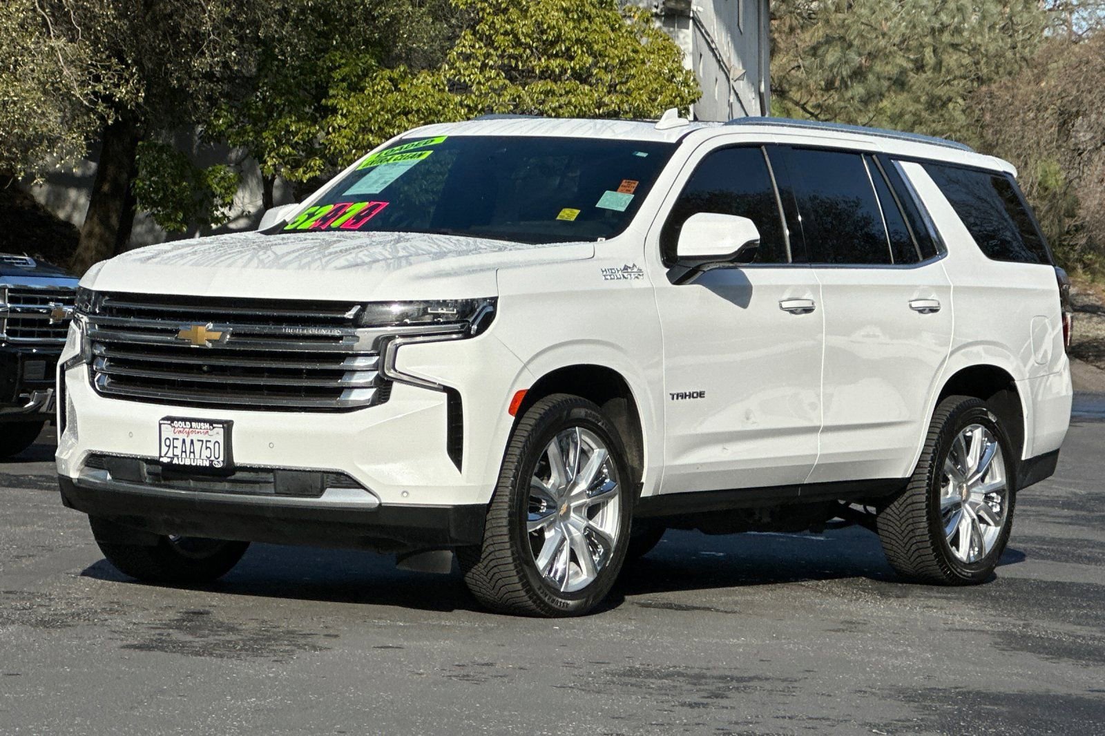 Used 2023 Summit White Chevrolet High Country image 9
