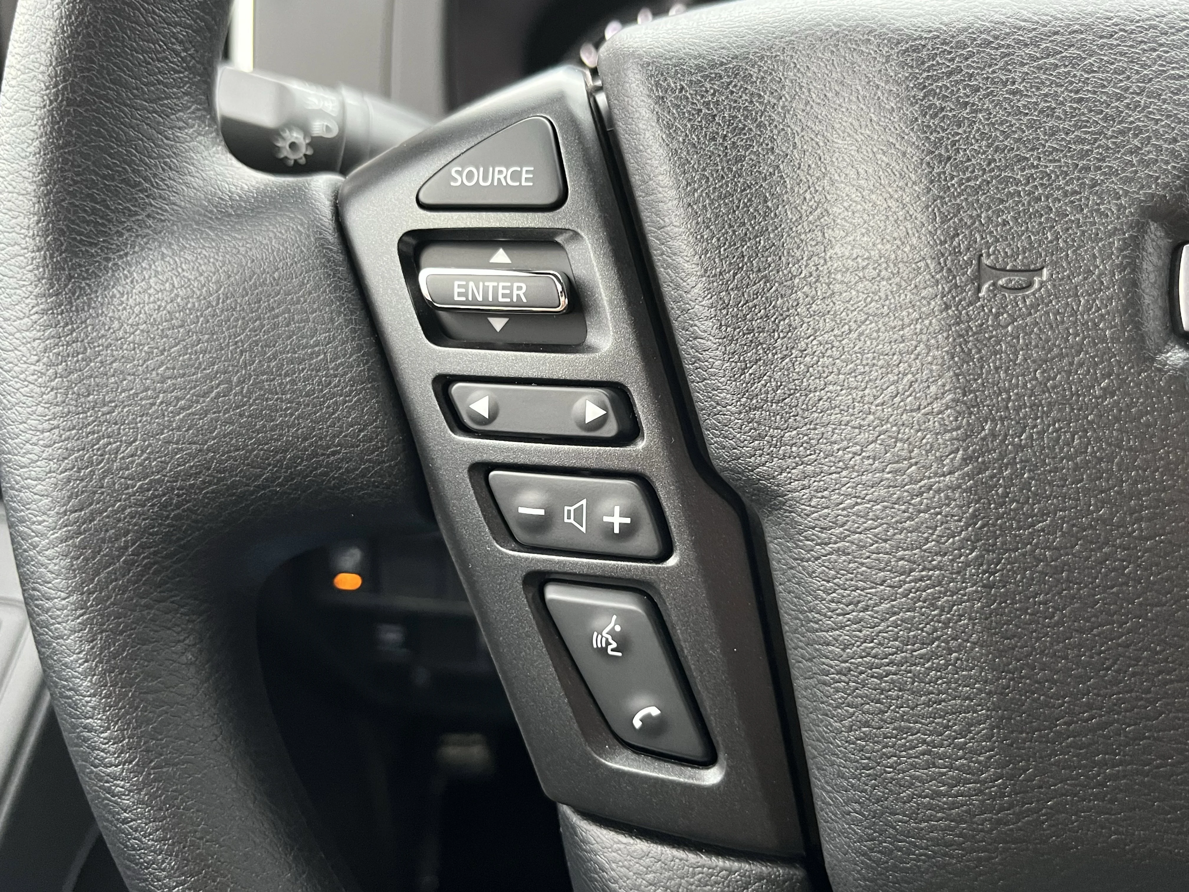 2026 Nissan Frontier SV - Photo 15