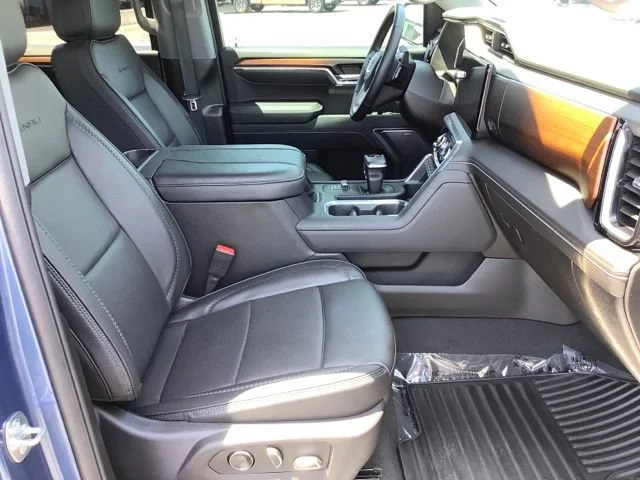 Certified Used 2025 Downpour Metallic GMC Denali image 19