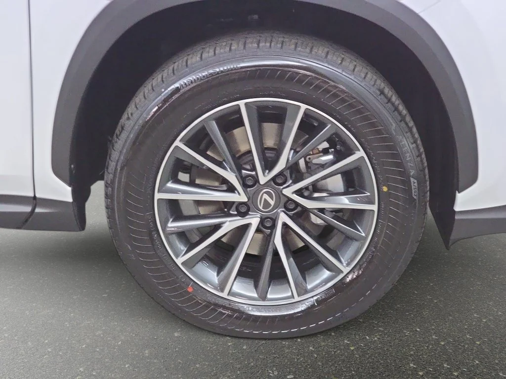 New 2026 Ultra White Lexus PREMIUM image 29
