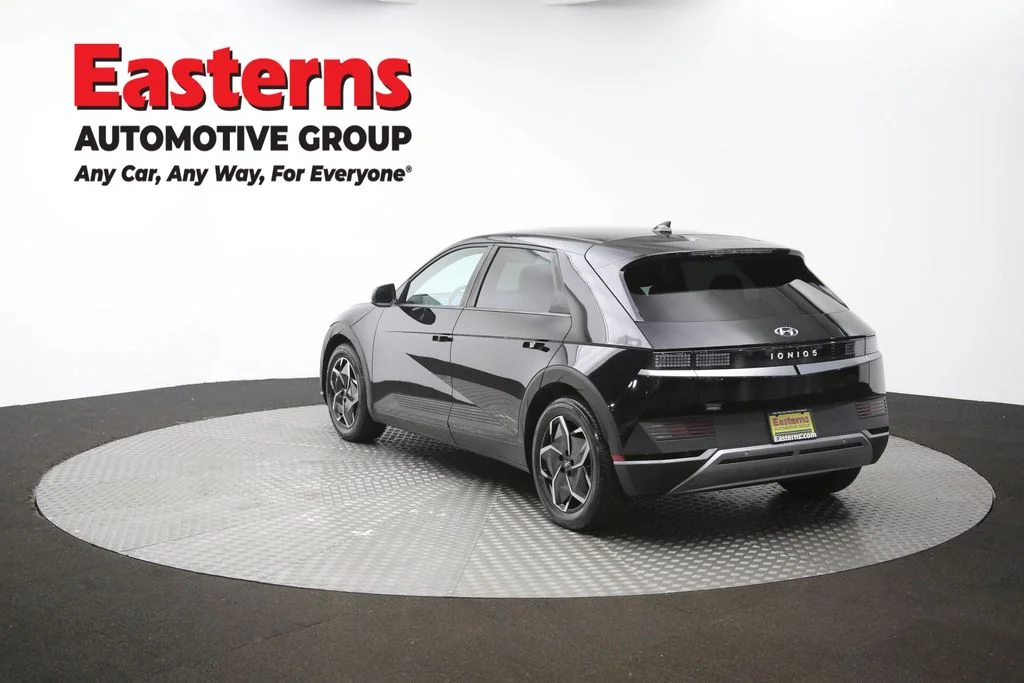 Used 2024 Black Hyundai SEL image 63