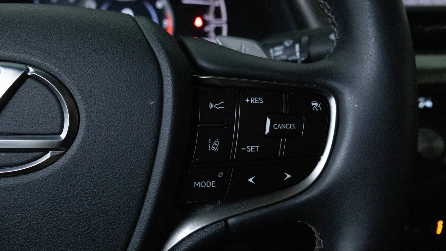Used 2021 Black Lexus ES 250 image 21
