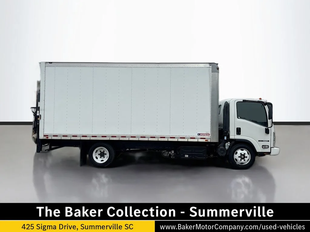 Used 2019 White Isuzu 18