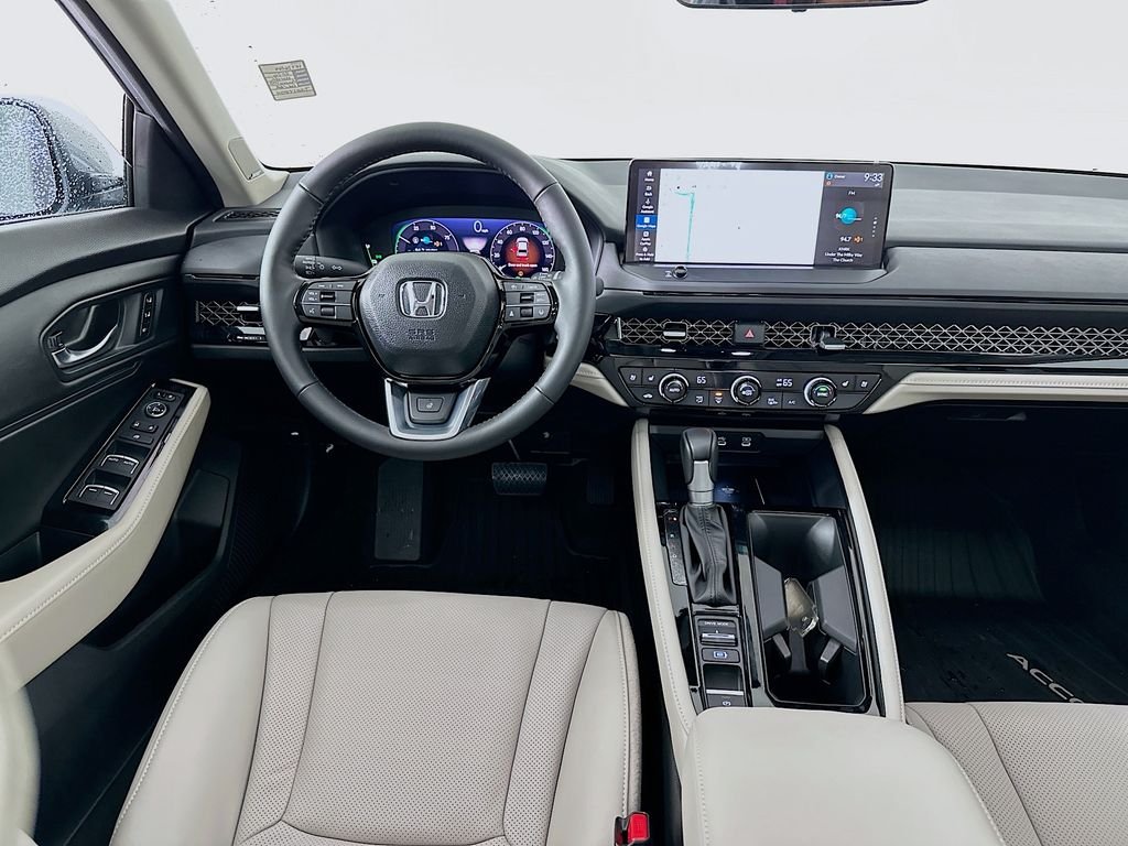 New 2026 Urban Gray Pearl Honda Touring image 23