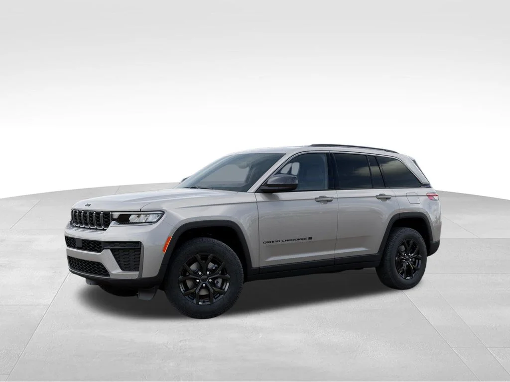 New 2026 Silver Zynith Exterior Paint Jeep Altitude image 2