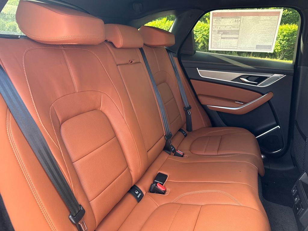 2026 Jaguar F-Pace R-Dynamic S - Photo 18