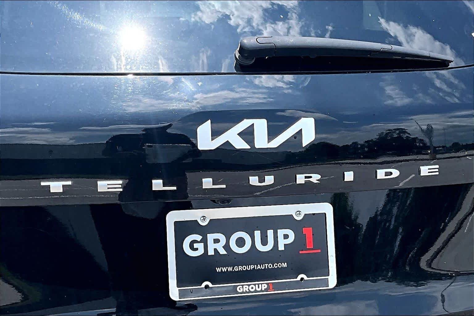 Used 2022 Ebony Black Kia SX image 31