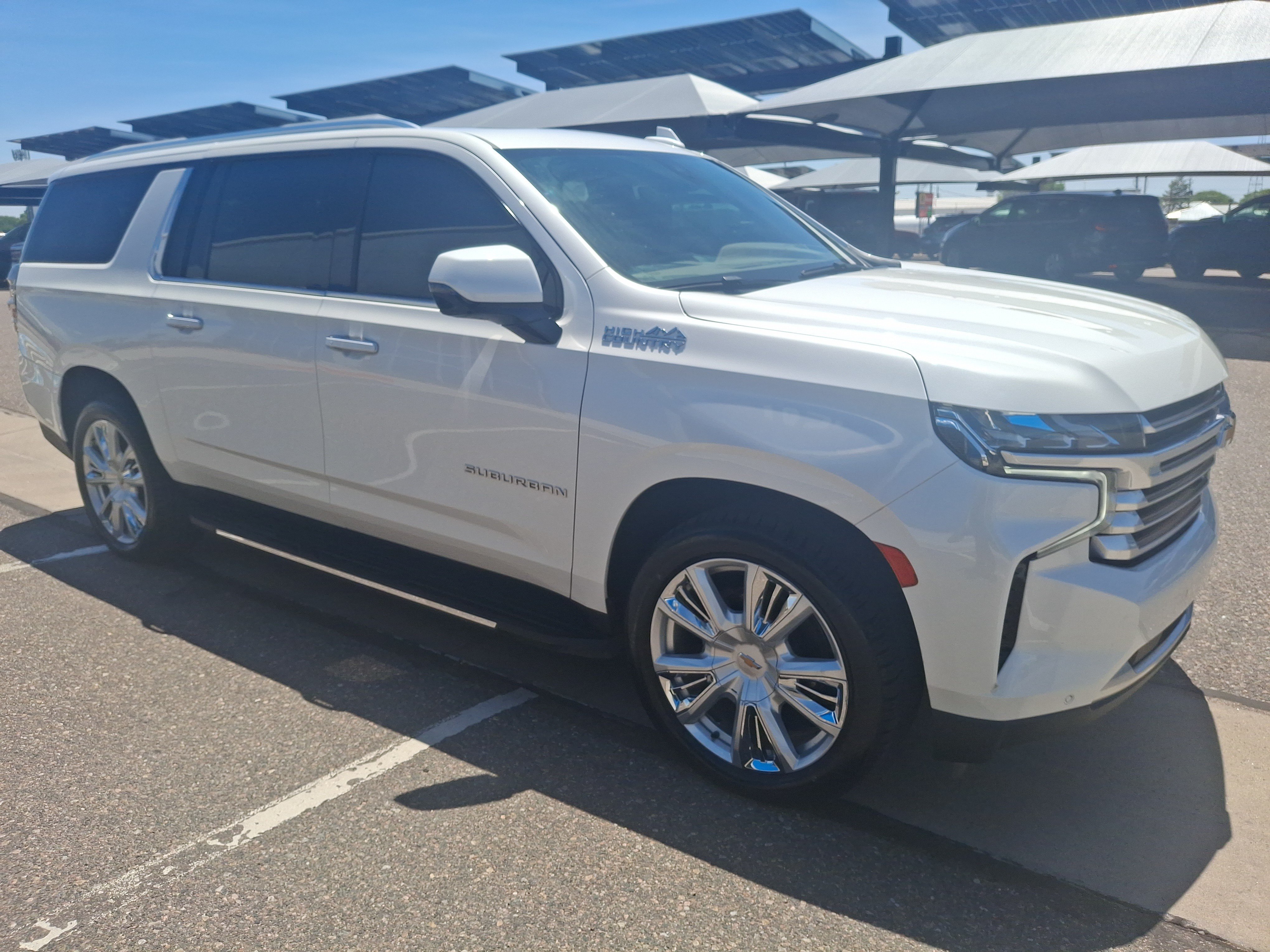 Used 2021 White Chevrolet High Country image 7