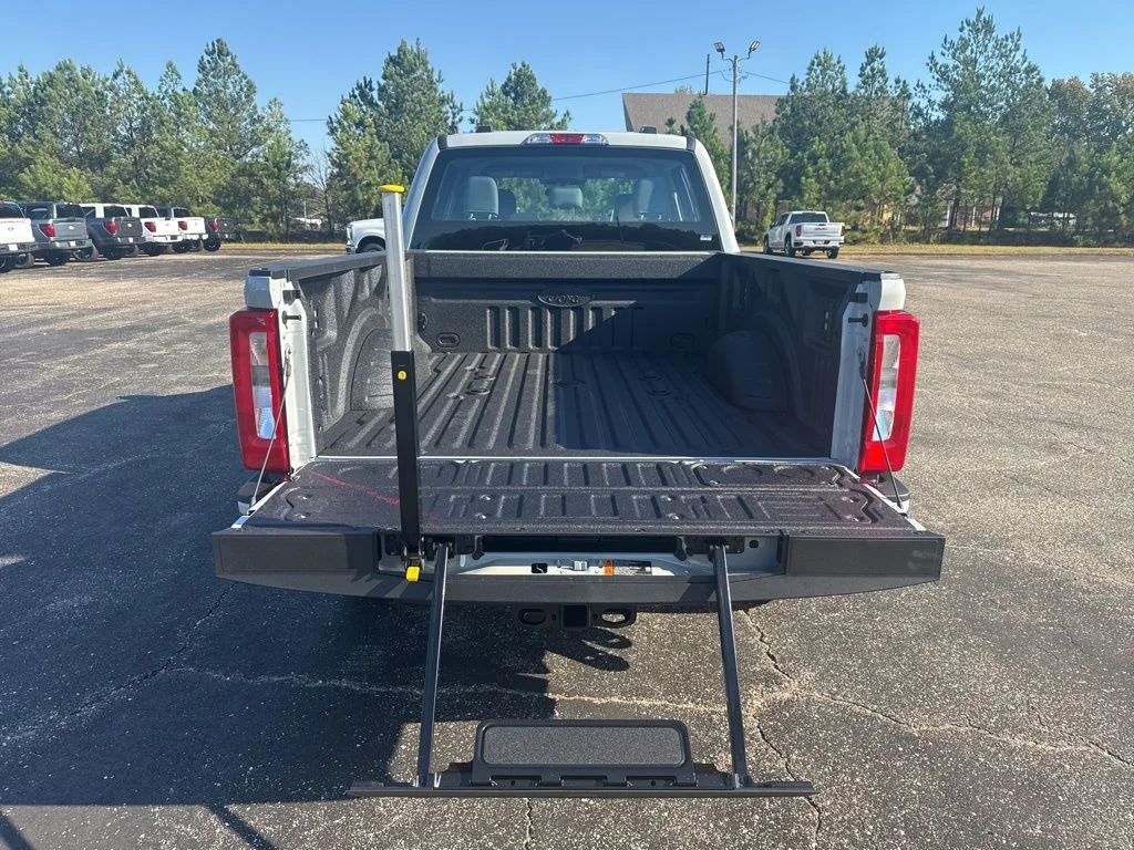 New 2026 Avalanche Ford F-250® XL image 12