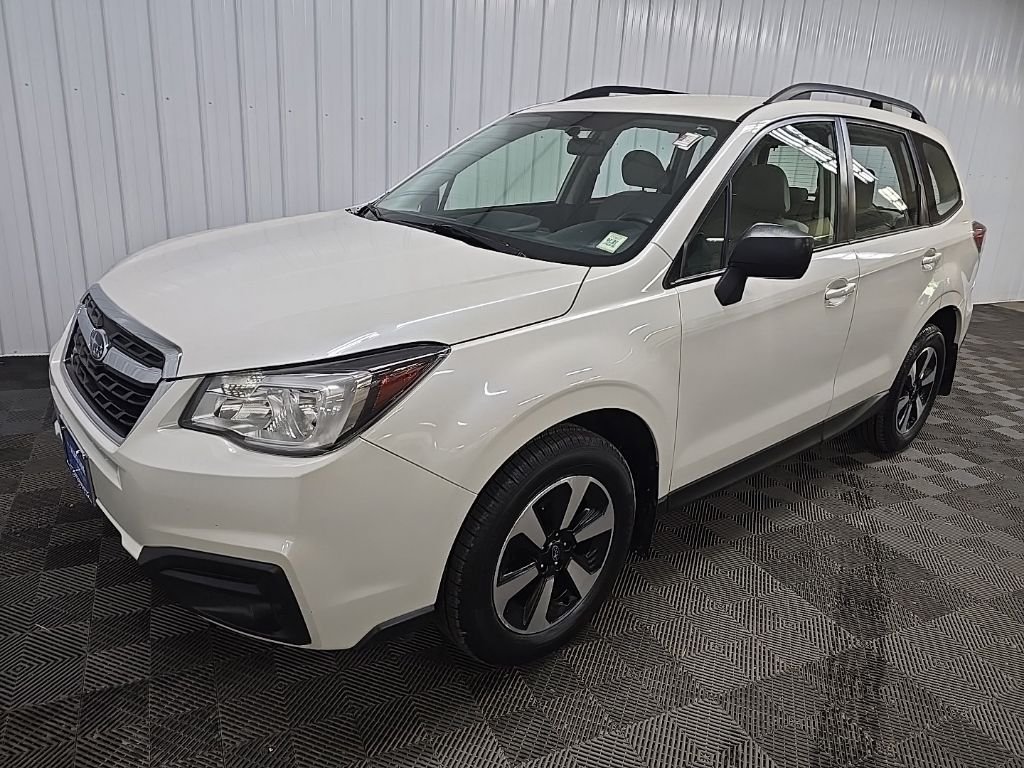 Used 2018 White Subaru 2.5i image 9