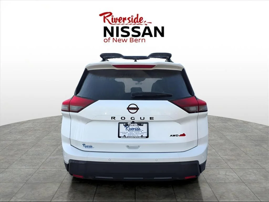 New 2026 Everest White Pearl TriCoat Nissan Rock Creek® image 3
