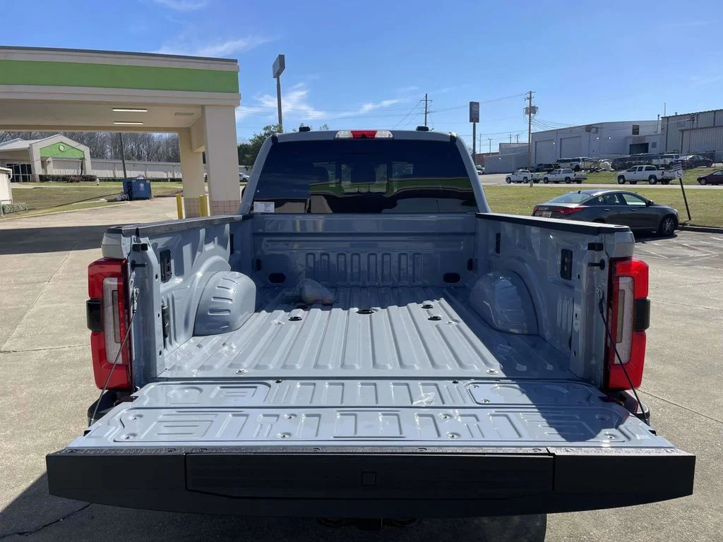 New 2026 Glacier Gray Metallic Tri-Coat Ford F-250® Platinum® image 10
