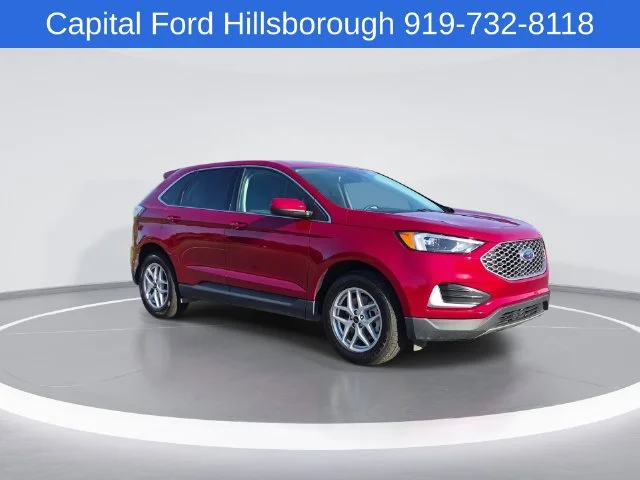 Used 2024 Red Ford SEL image 2