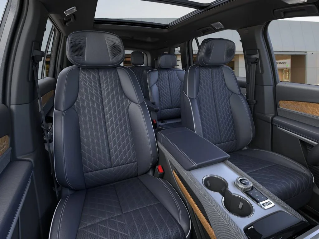 2026 Cadillac VISTIQ Premium Luxury - Photo 16