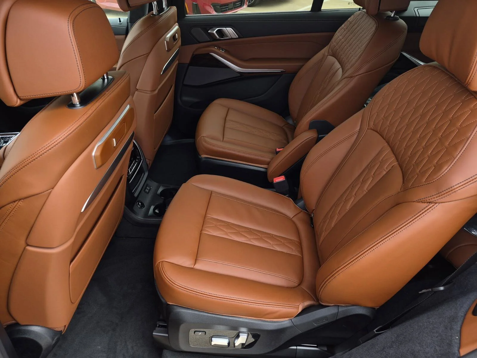 New 2026 Aventurin Red Metallic BMW xDrive40i image 35