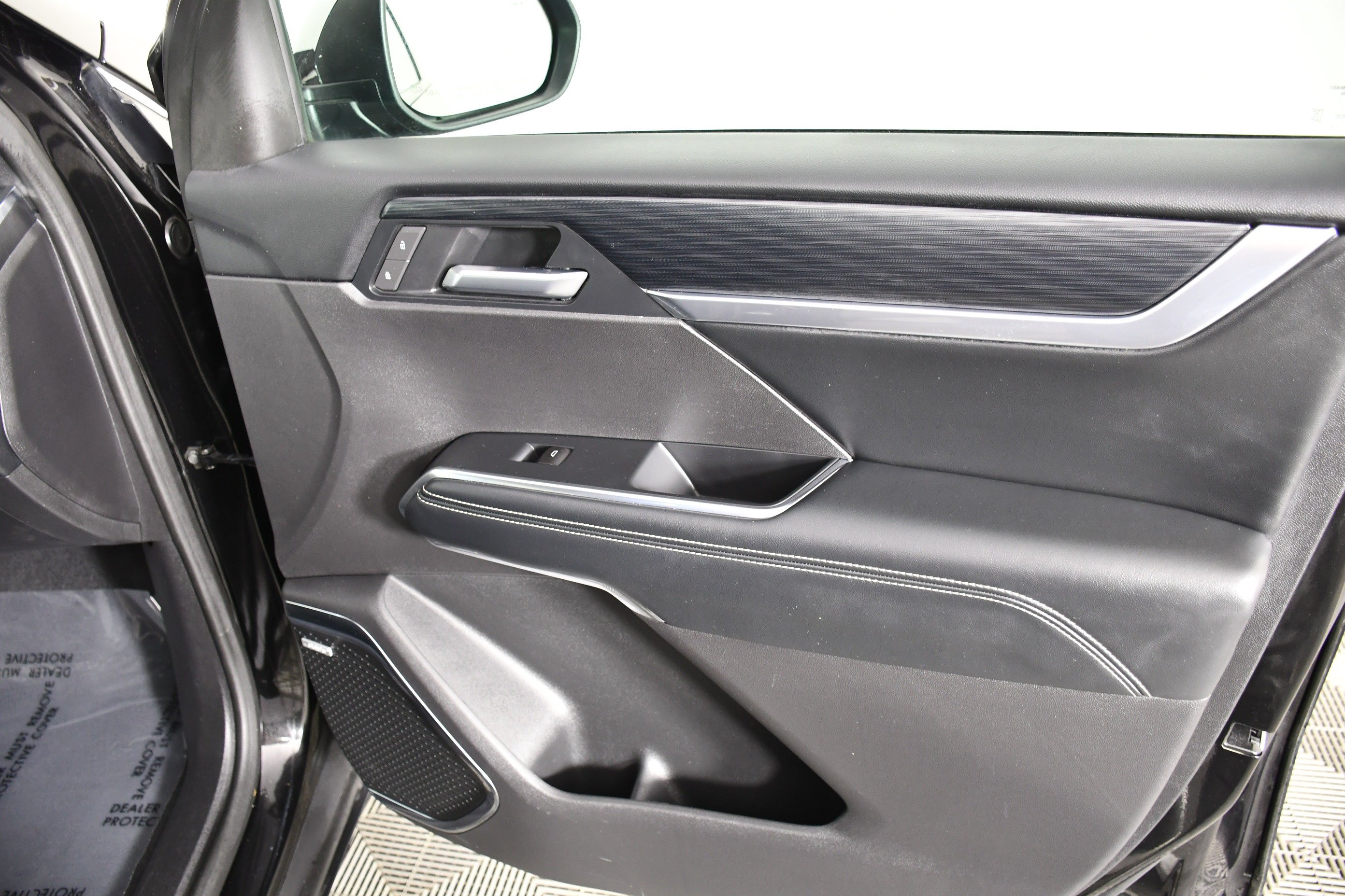 Used 2026 Ebony Twilight Metallic GMC AWD Elevation image 39