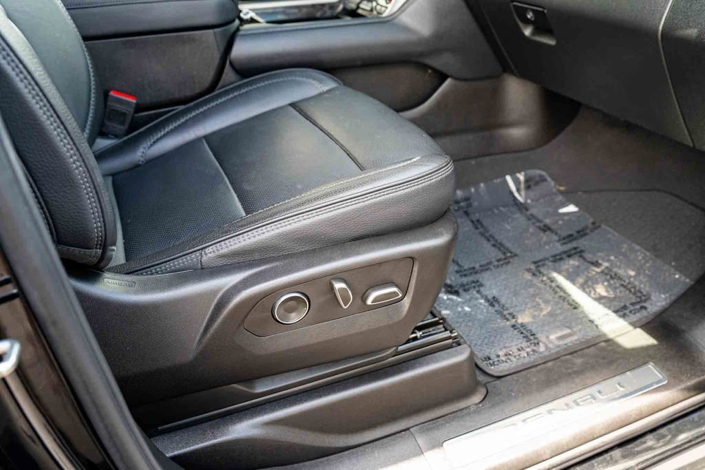Used 2024 Black GMC Denali image 29