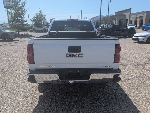 Used 2017 SUMMIT WHITE GMC SLE image 3