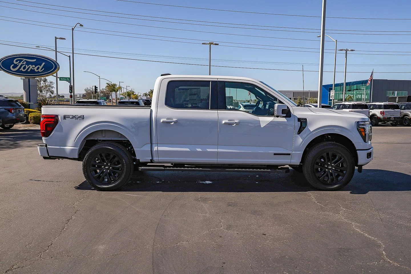 New 2026 Oxford White Ford Lariat® image 3