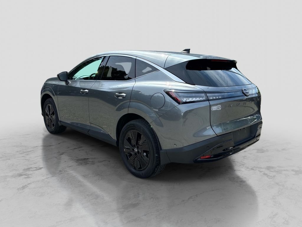 Used 2025 Gray Nissan SV image 5