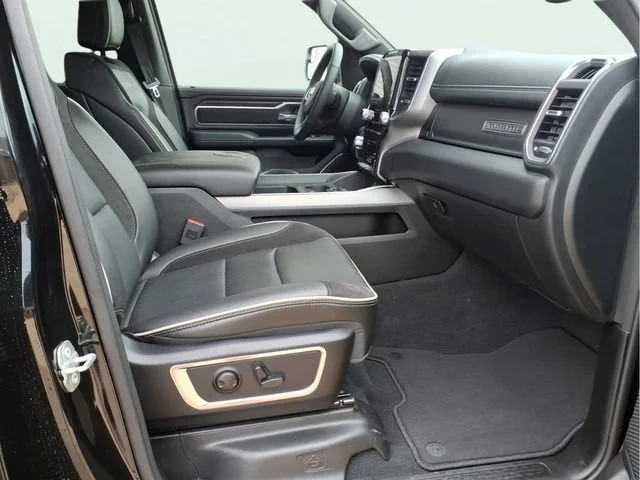 Used 2026  Ram Laramie image 21