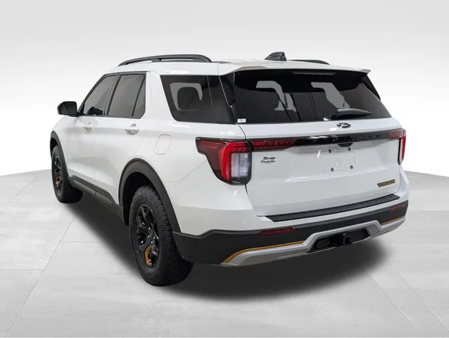 New 2026 Star White Metallic Tri-Coat Ford Tremor® image 55