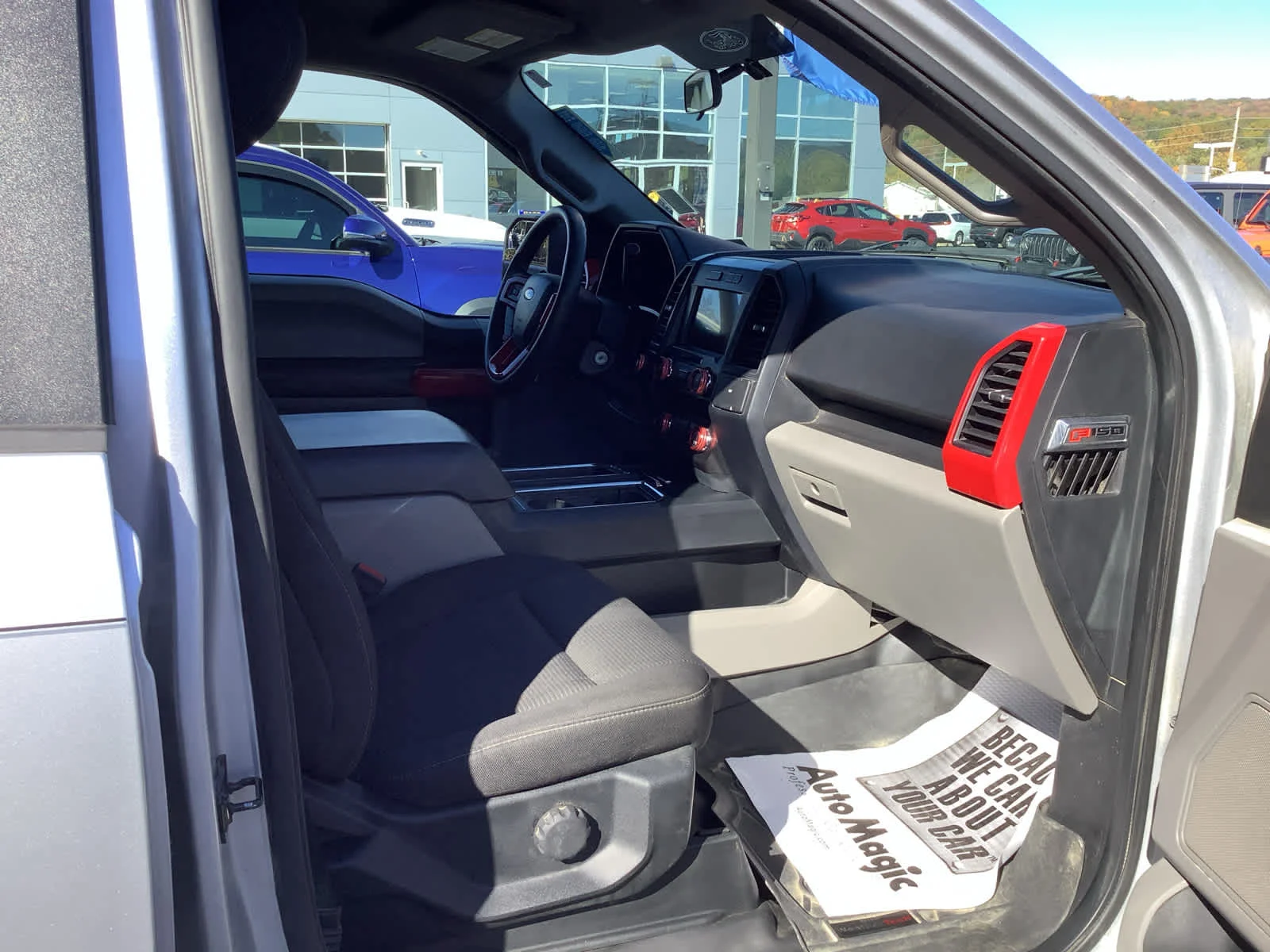 Used 2018 Ingot Silver Metallic Ford XL image 9