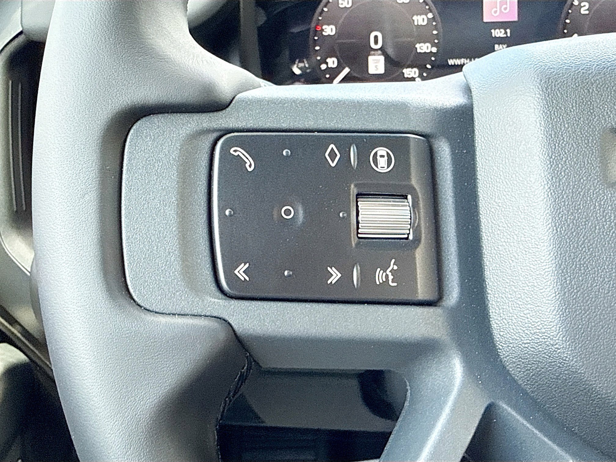 2026 Land Rover Defender S - Photo 38