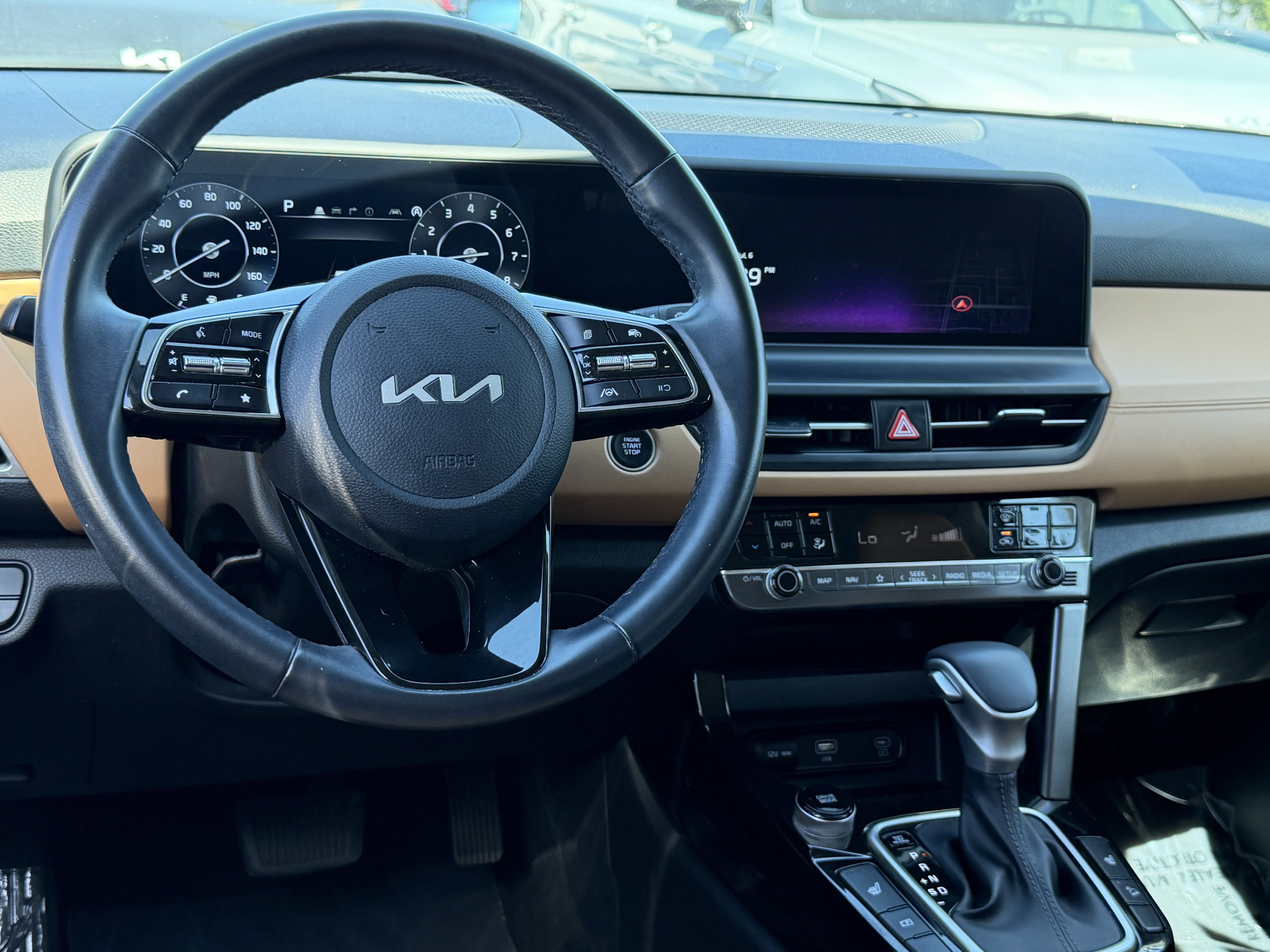 Certified Used 2024 Snow White Pearl Kia EX image 25