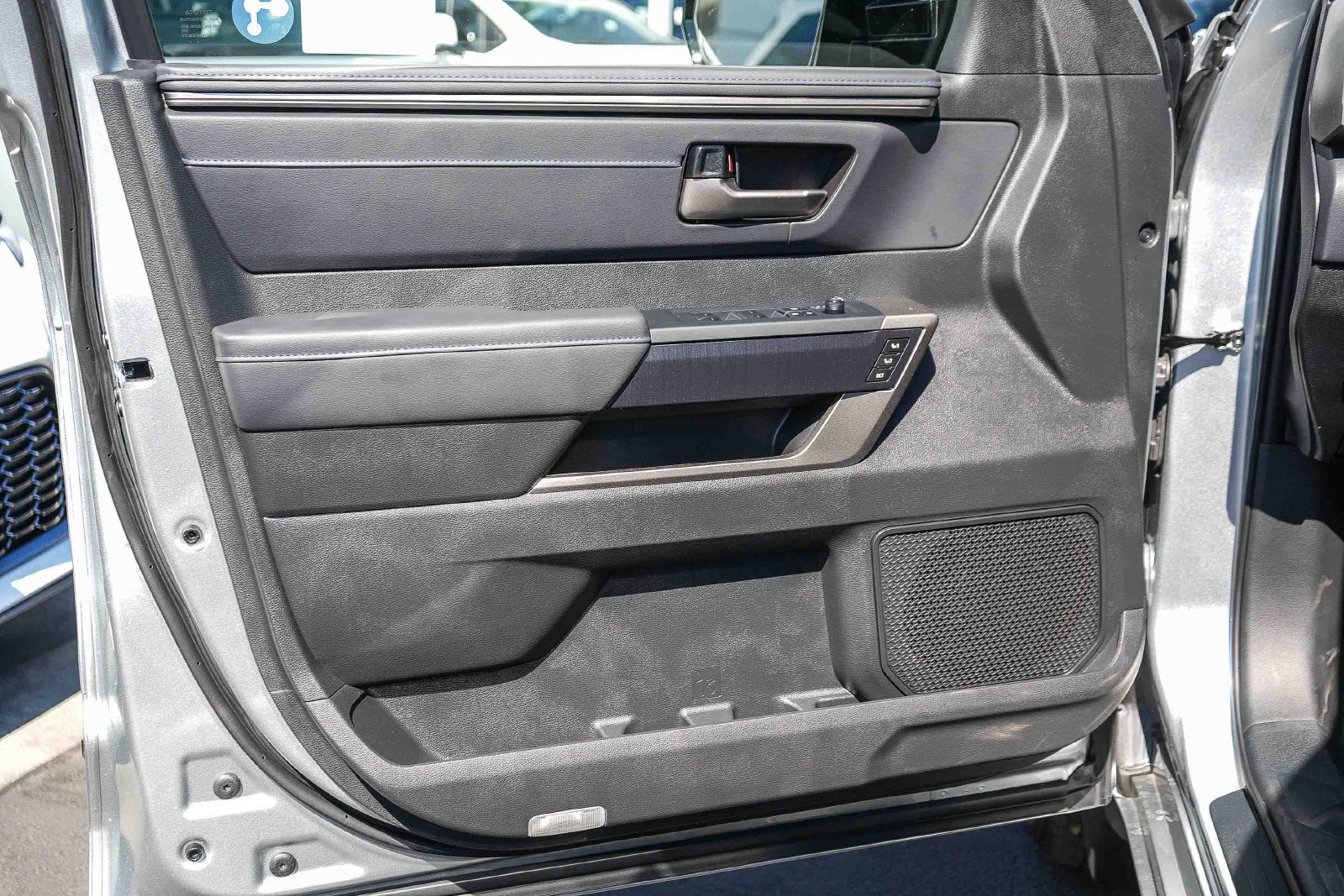 New 2026 Celestial Silver Metallic Toyota  Platinum image 30
