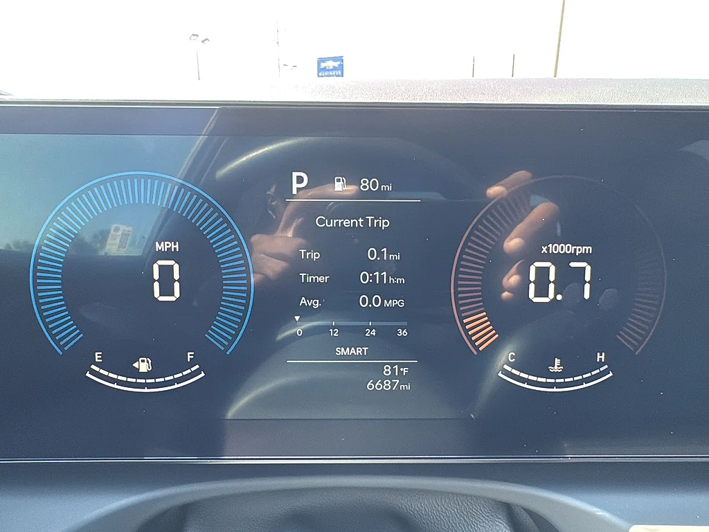 Used 2025 Atlas White Hyundai  image 18