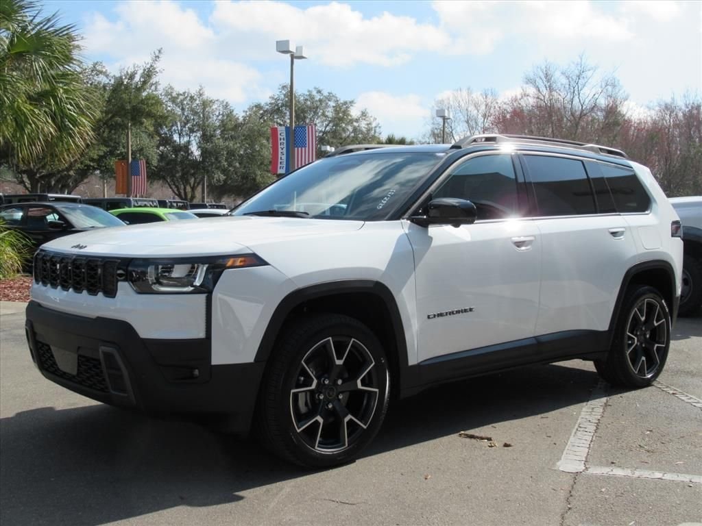 New 2026 Bright White Clear-Coat Exterior Paint Jeep Overland image 3