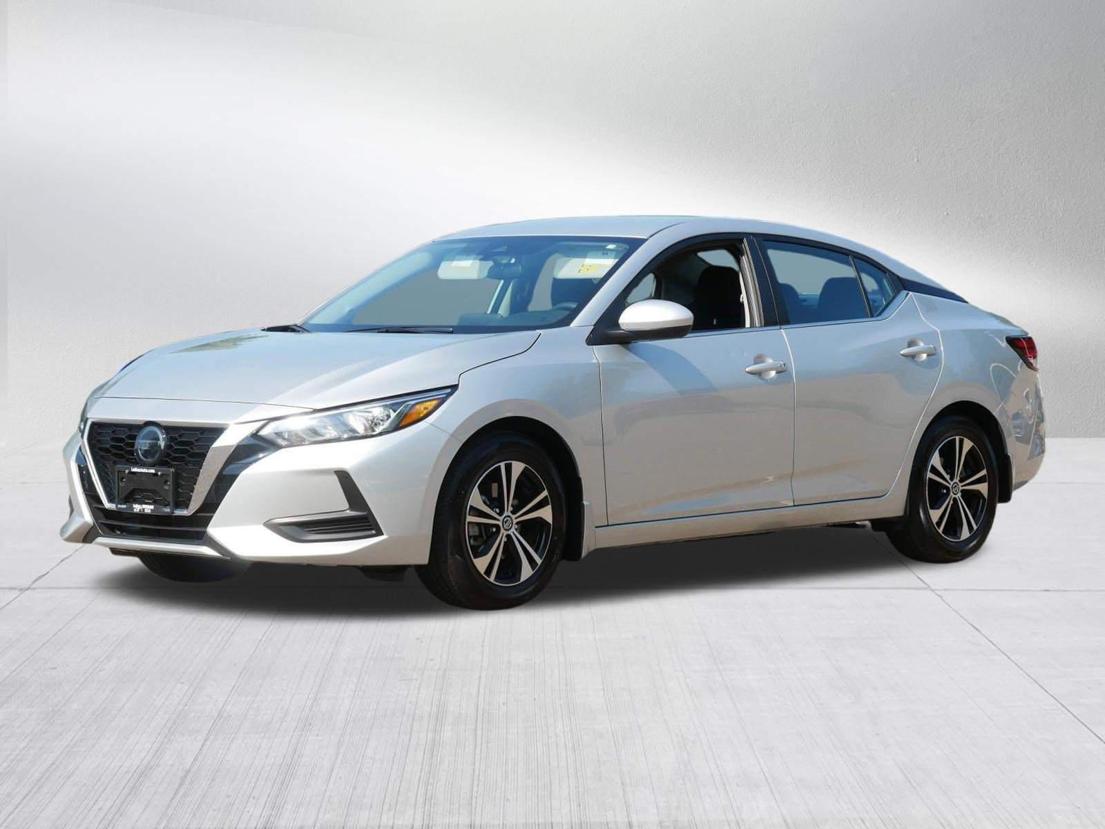 Used 2023 Brilliant Silver Metallic Nissan SV image 3