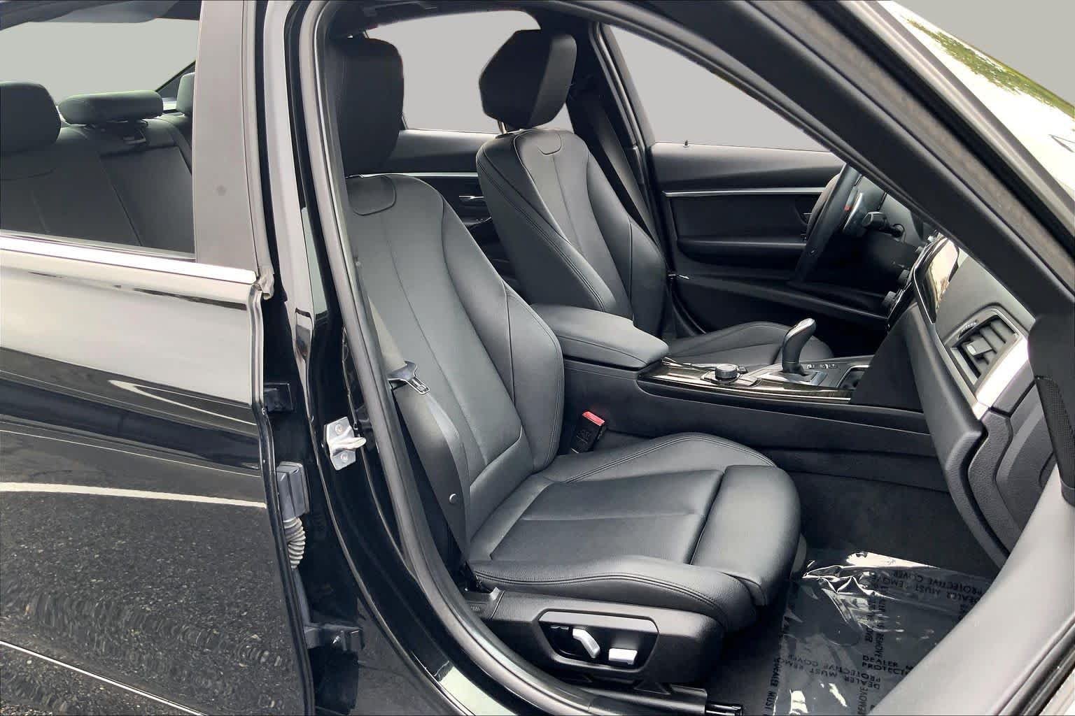 Used 2018 Jet Black BMW 330i image 8