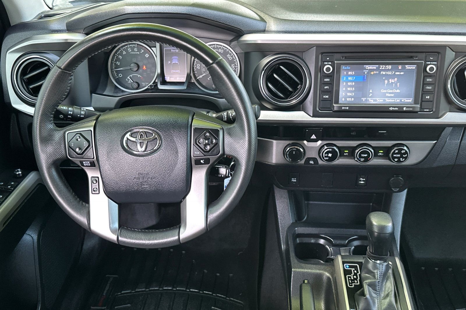 Used 2017 Silver Toyota SR5 image 14