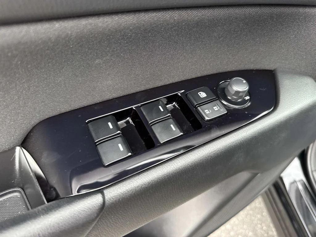 Used 2021 Black Mazda Sport image 22