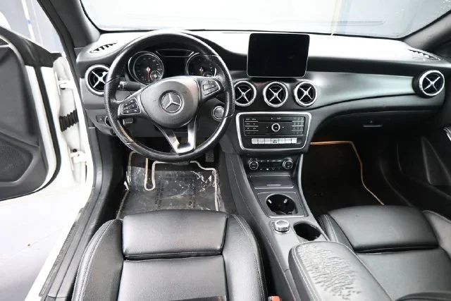 Used 2019  Mercedes-Benz CLA 250 image 20
