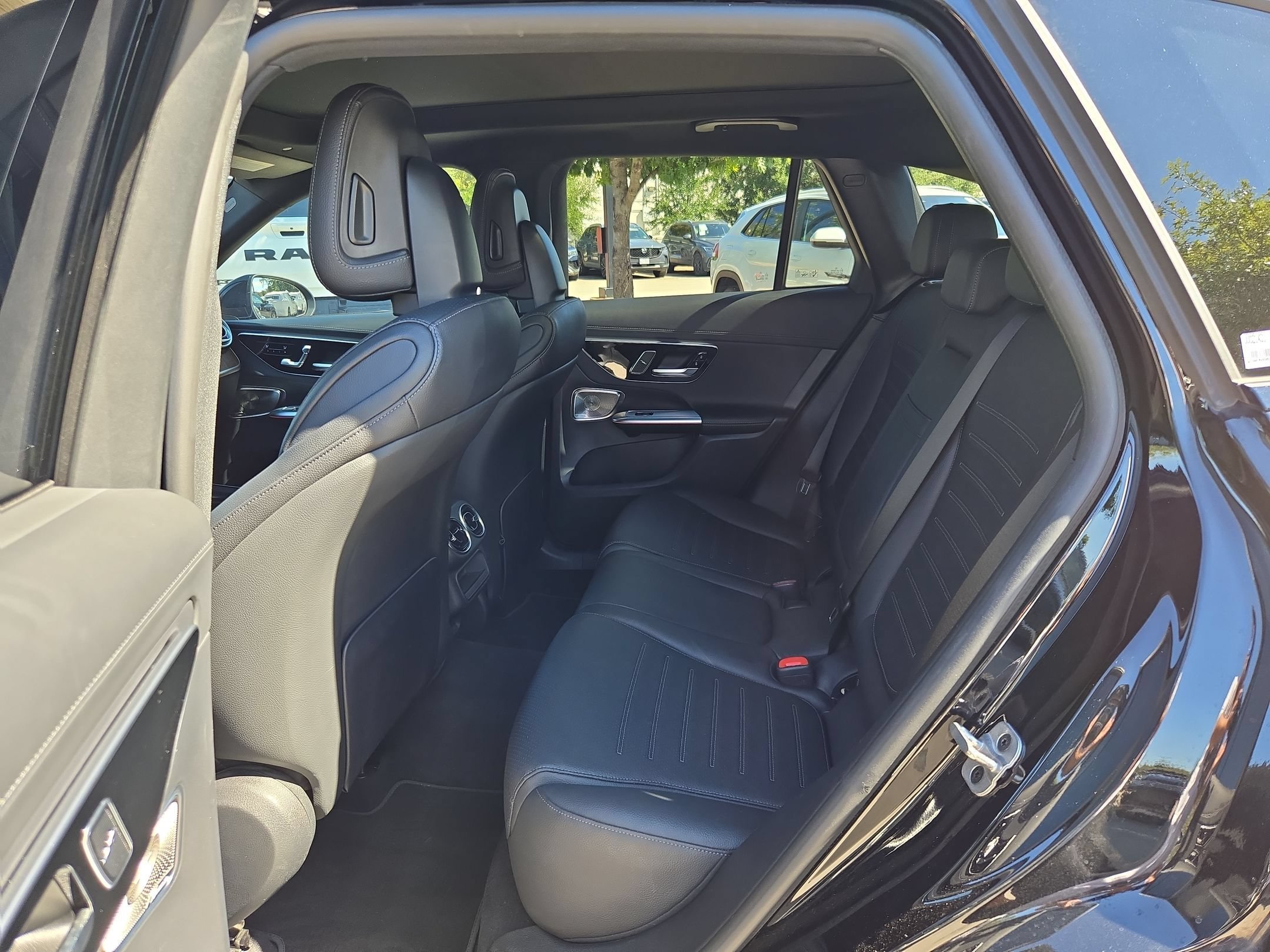 Used 2023 Black Mercedes-Benz GLC 300 image 14