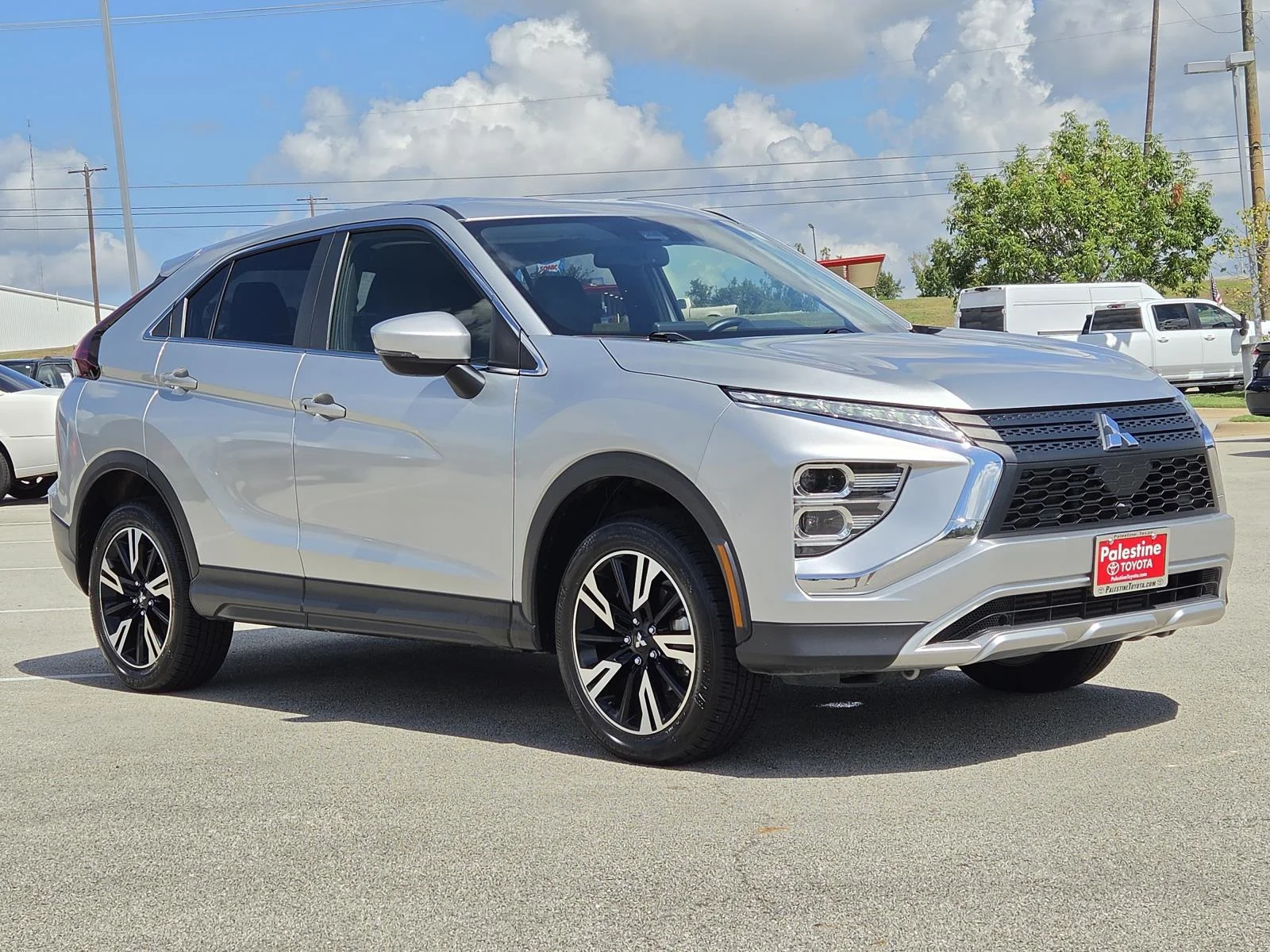 Used 2025 Alloy Silver Metallic Mitsubishi SE S-AWC image 1