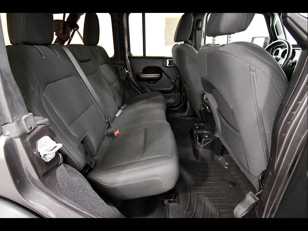 2018 Jeep All-New Wrangler Unlimited Sport - Photo 17