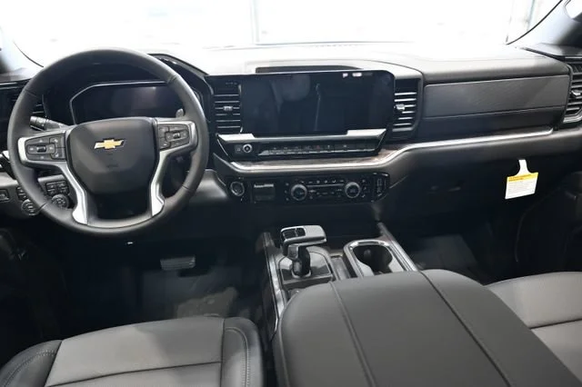 2026 Chevrolet Silverado 1500 LTZ - Photo 13