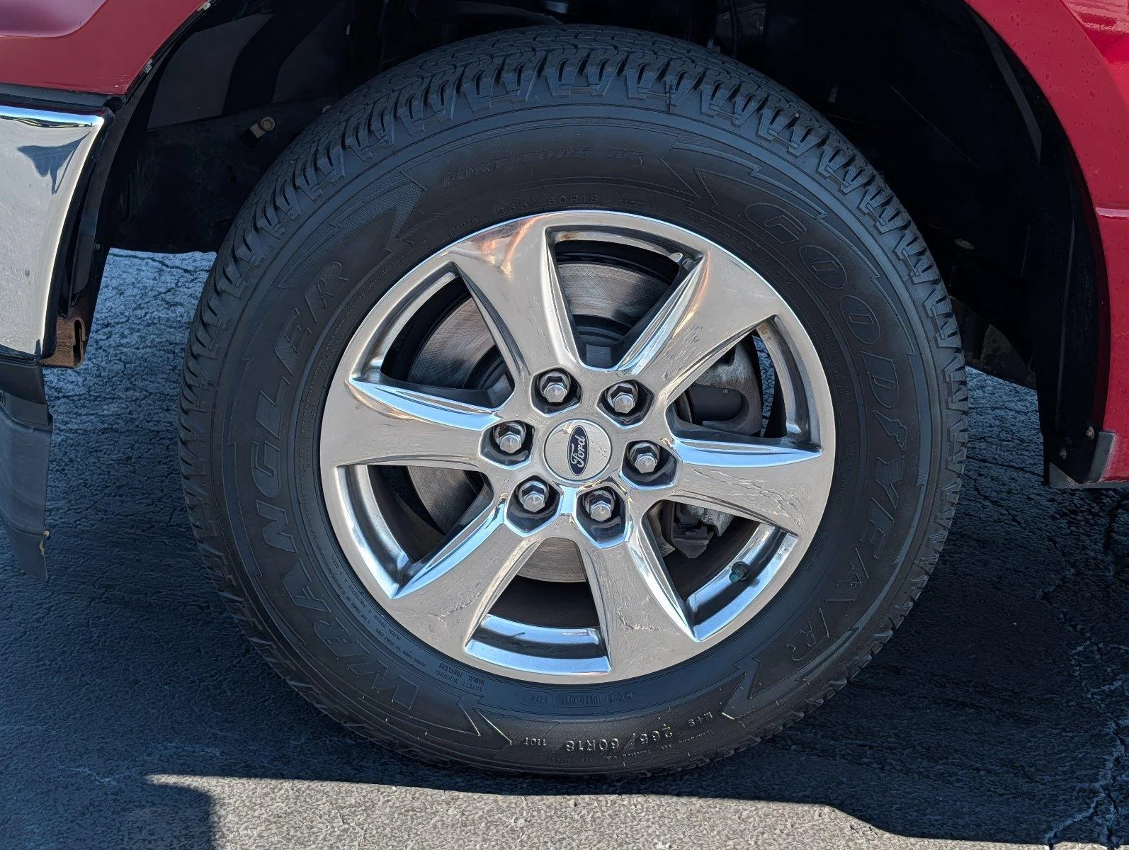 Used 2018 Ruby Red Metallic Tinted Clearcoat Ford XLT image 10
