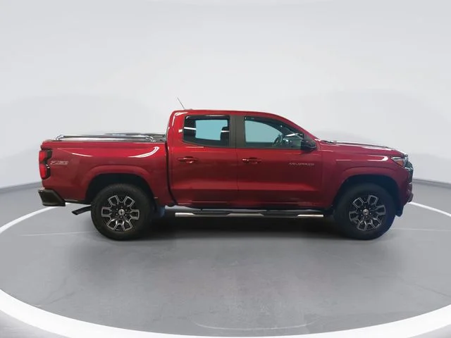 Used 2023 Red Chevrolet Z71 image 6